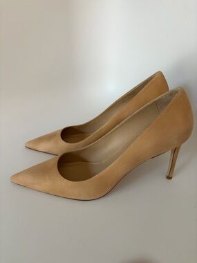 Stuart Weitzman Pointed-Toe Tan Suede Pumps